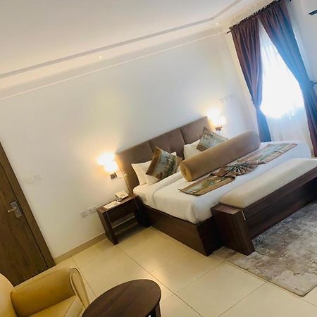 Swiss Pearl Continental Suite Wupa Exteriör bild