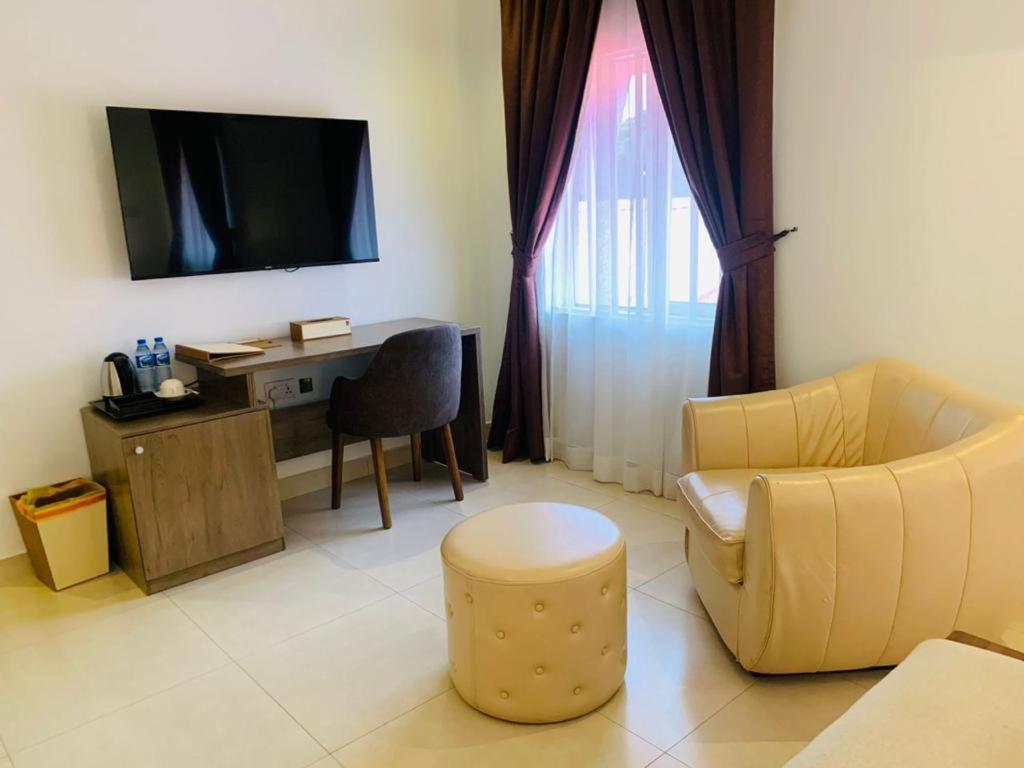 Swiss Pearl Continental Suite Wupa Exteriör bild